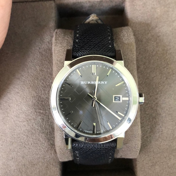 Burberry Mens watch! - Picture 1 of 6